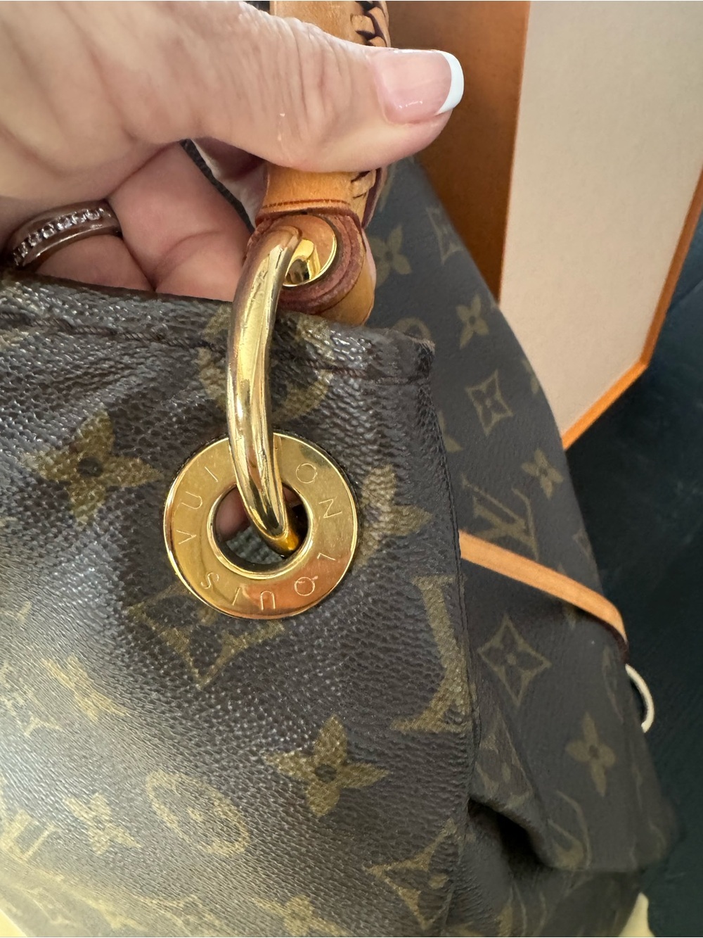 2010 Louis Vuitton Monogram Artsy GM Coated Canvas bag - Picture 6 of 14
